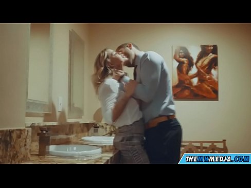 ❤️ Quando una bionda formosa ti seduce in un bagno pubblico ❌ Porno russoal it.qizpornolar.ru ❌❤